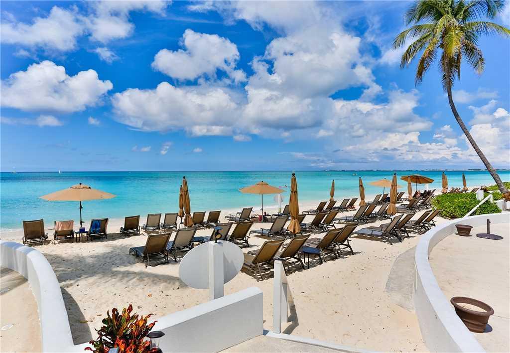 Regal Beach Club George Town Exteriör bild